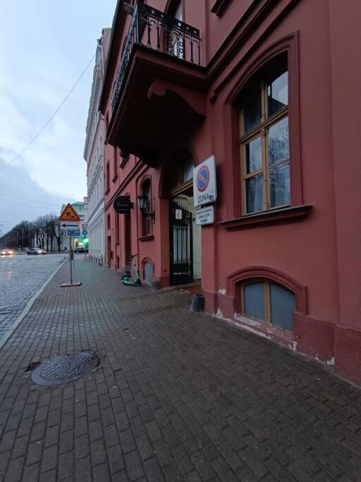 Spacious Old Town Family Peachy 2 Bedrooms Apartment, Nearby The Riga Presidential Castle Eksteriør billede