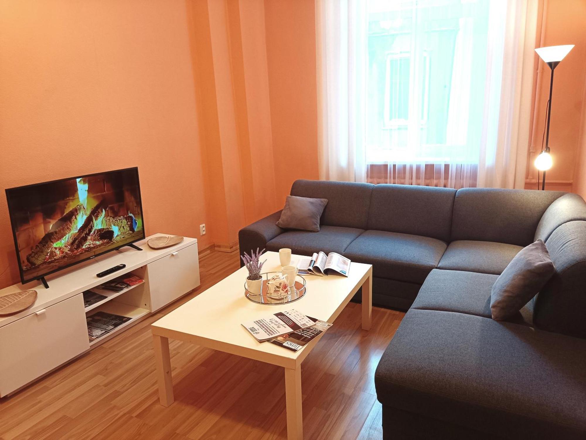 Spacious Old Town Family Peachy 2 Bedrooms Apartment, Nearby The Riga Presidential Castle Eksteriør billede